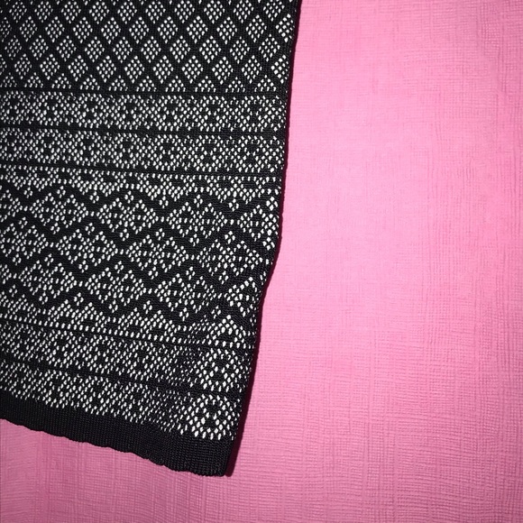 BCBG MaxAzria bandage skirt - Picture 2 of 3